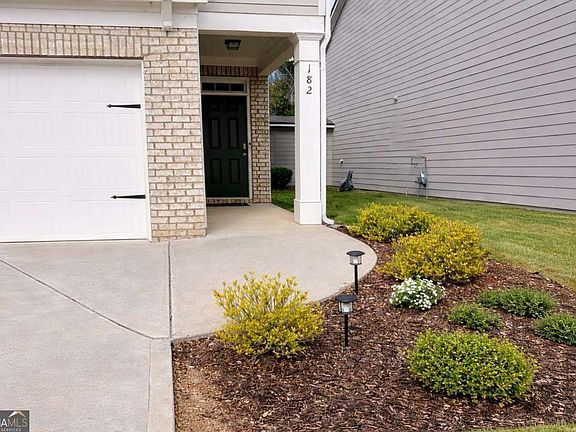 2nd image of 182 Woodhouse Cir