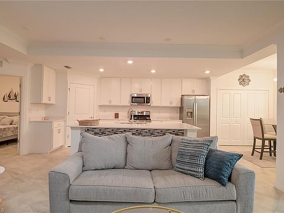 3rd image of 6070 National BLVD #214