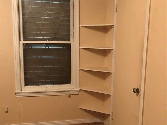 5th image of 4218 Markins Dr