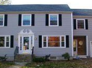 1008 Chestnut St, Manchester, NH 03104