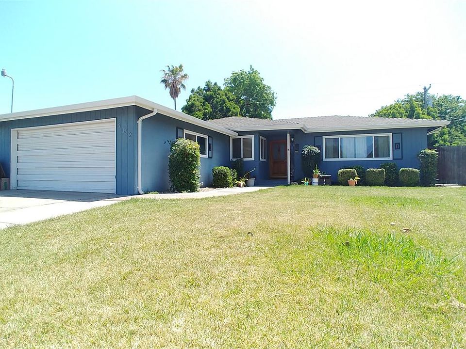 1st image of 402 Goya Dr