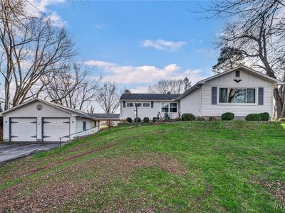 50 Bullis Rd, Alden, NY, 14004