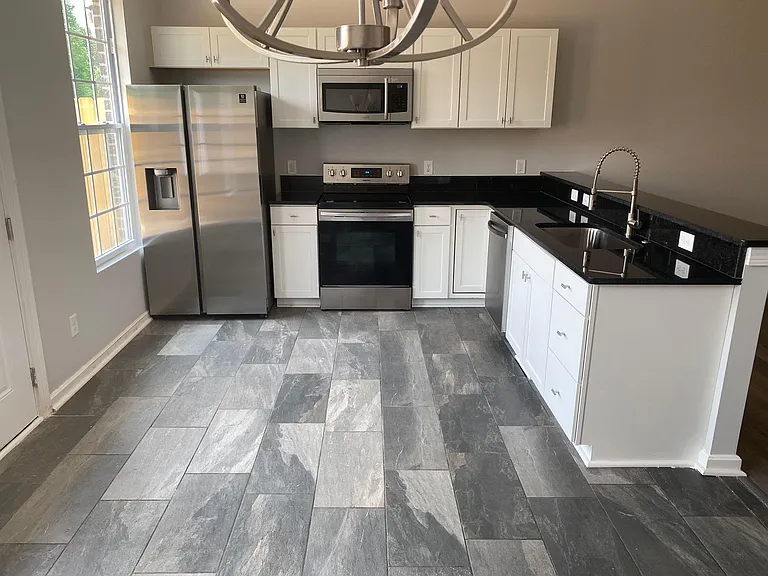 10602 Old Nashville Hwy #611 — Photo 3