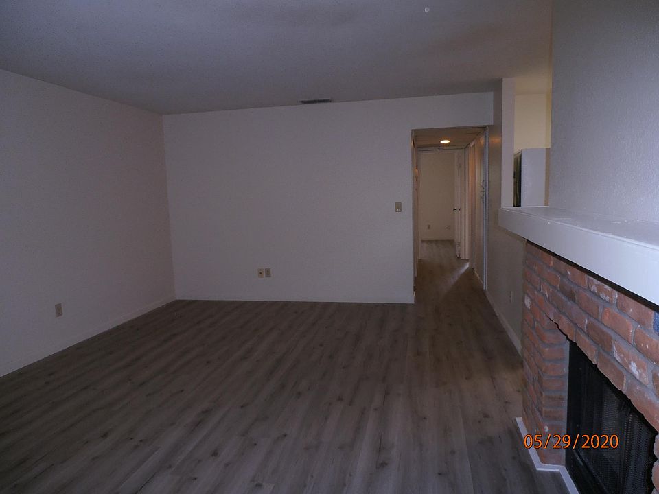 Living Rm