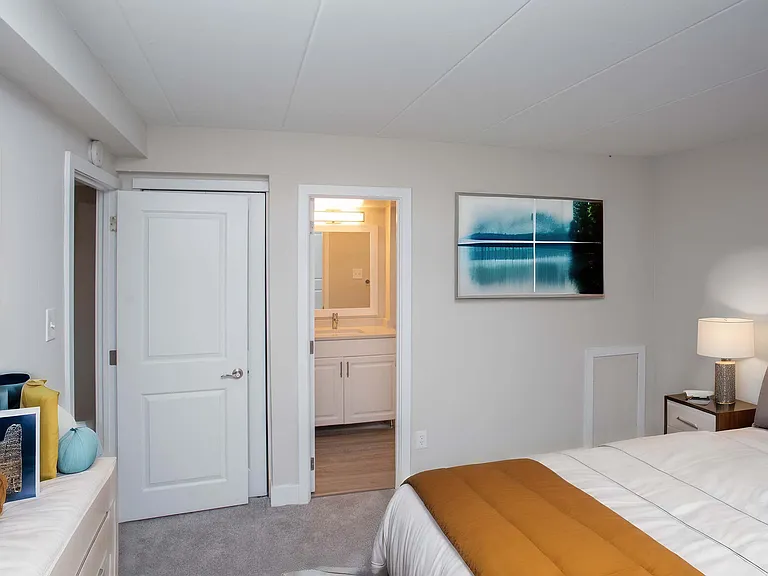 Lions Gate Apartments — Photo 17