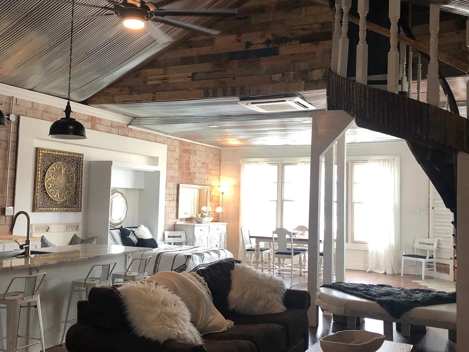 109 Cherokee Ave — Photo 2