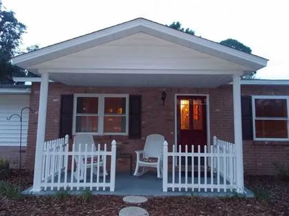 2706 Youngs Rd, Leesburg, FL 34748