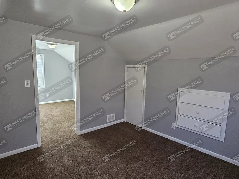 9310 Fielding St — Photo 13