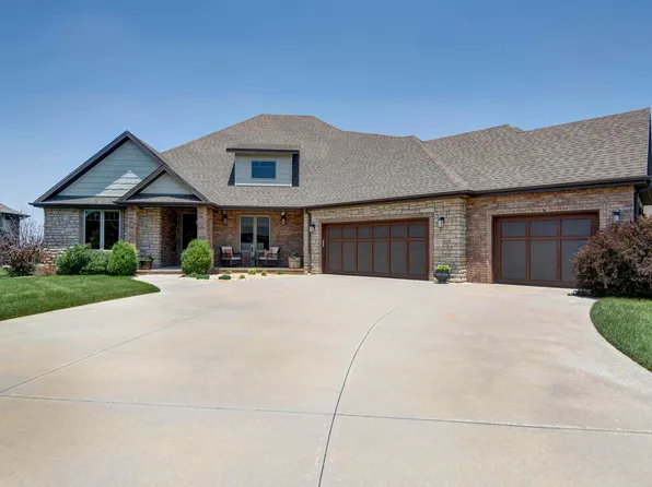915 W Lorenza Drive, Nixa, MO 65714