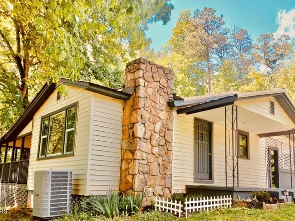 139 Branam Hollow Ln, Gatlinburg, TN 37738