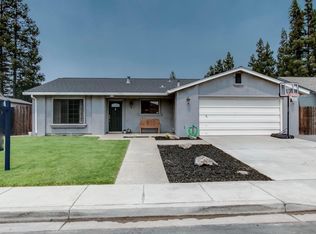 1029 E Milgeo Ave, Ripon, CA 95366
