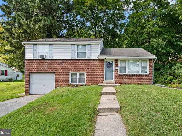 211 Slack Dr, Coatesville, PA 19320