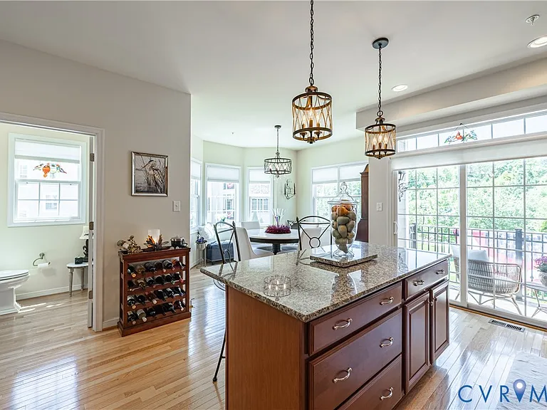 3921 Liesfeld Pl — Photo 18