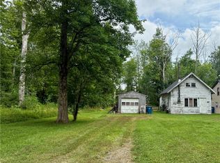 1453 Edgewood Dr, Derby, NY 14047