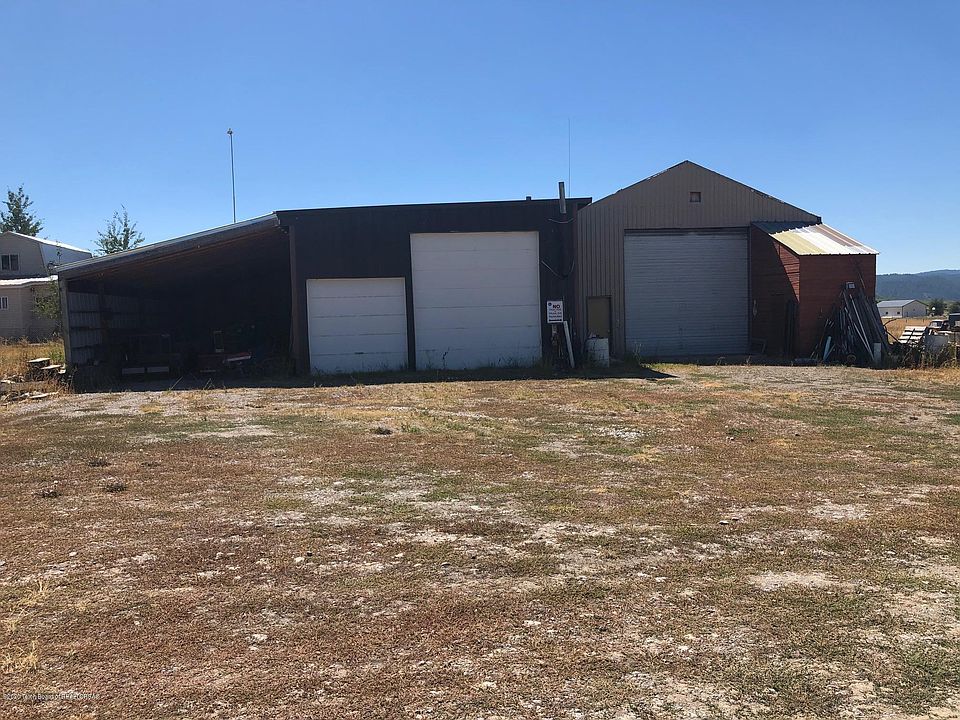 1st image of 443 Lincoln Ln