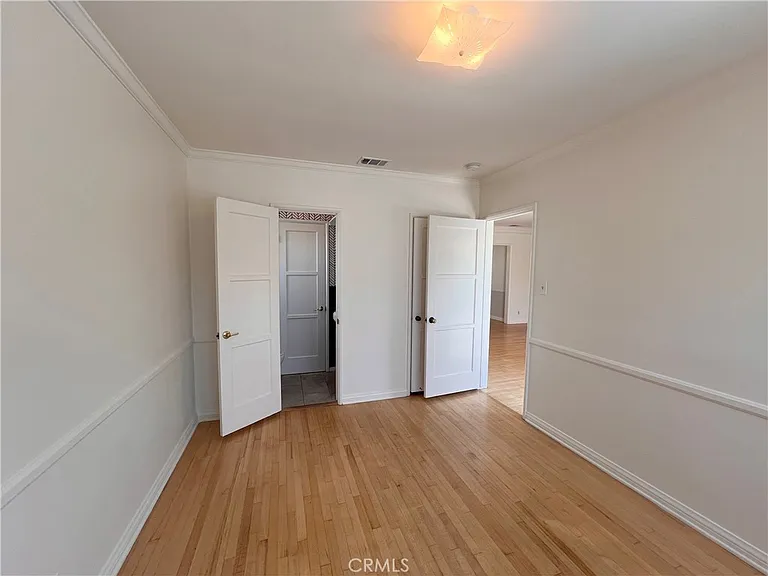5618 Fallsgrove St — Photo 13