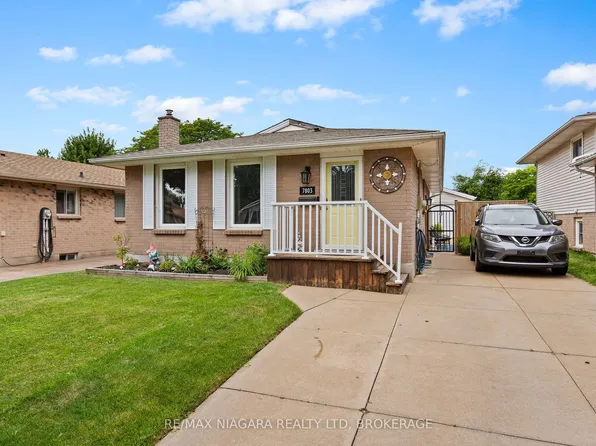 7803 Salisbury Pl, Niagara Falls, ON L2H 2N1