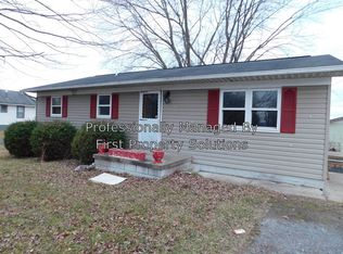 62 Chapel Rd, Fayetteville, WV 25840