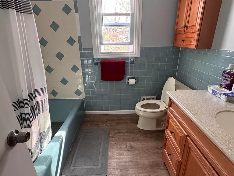 422 W Lake Ave — Photo 13