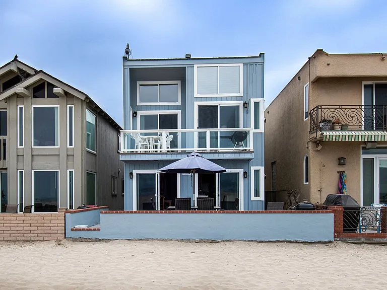 3703 Seashore Dr — Photo 17
