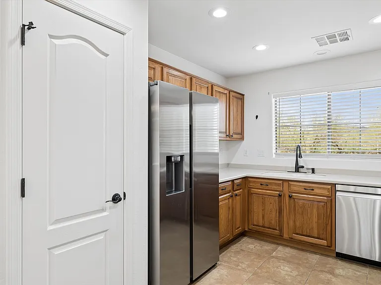 4719 E Amber Sun Dr — Photo 13