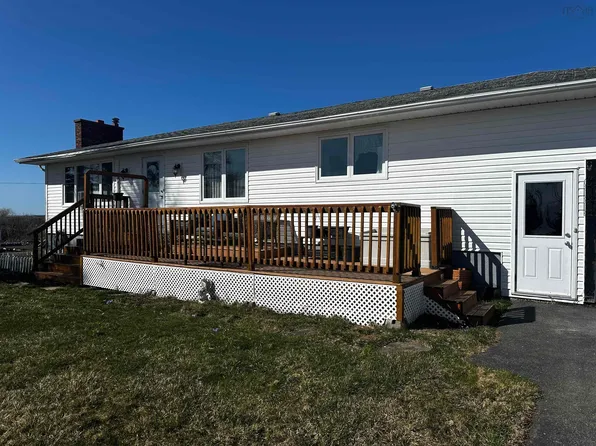 1659 Highway 206, West Arichat, NS B0E 3J0