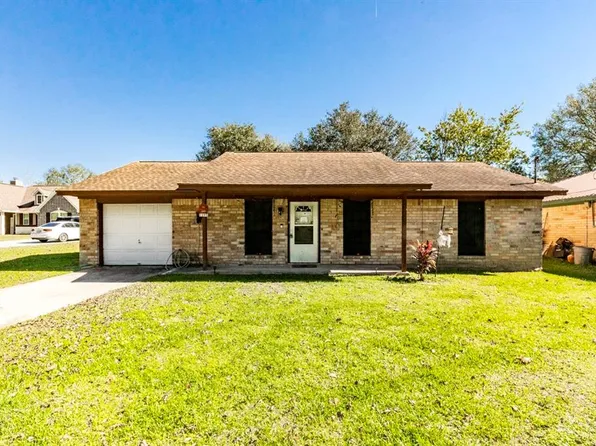 1255 S Gustan St, Sour Lake, TX 77659