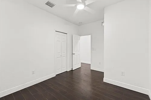 518 Biscayne Dr Photo 1