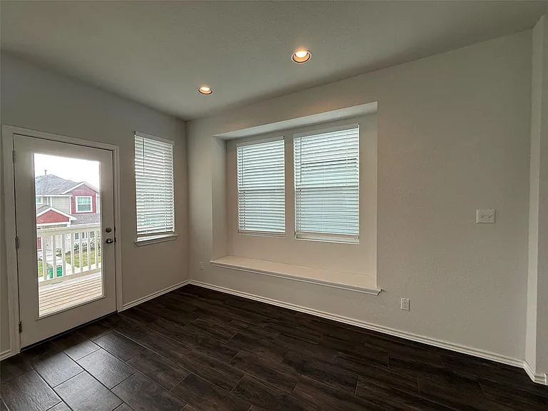 17916 Giglio Way — Photo 9