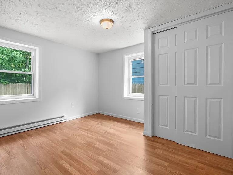 90 Everett St #2 — Photo 10