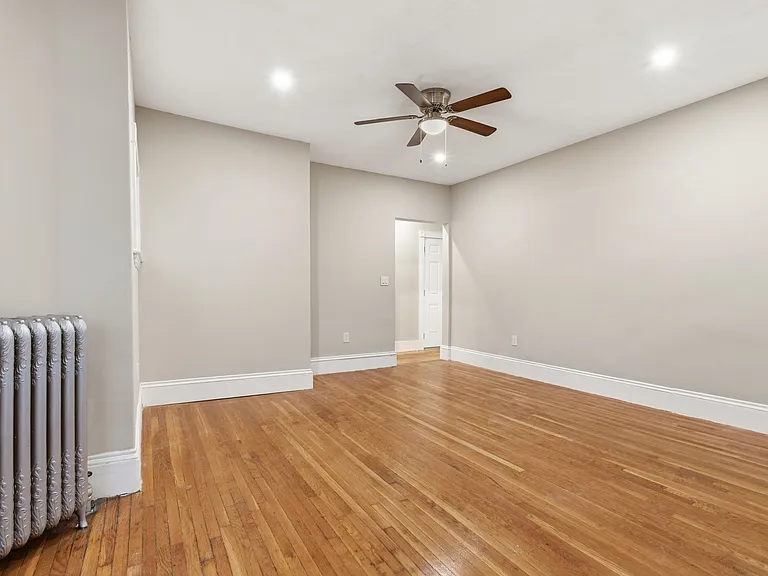 43 Lonsdale St #2 — Photo 29
