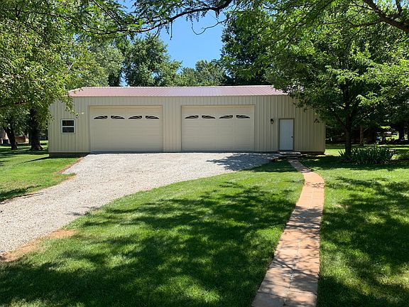 Detached  40x60  garage