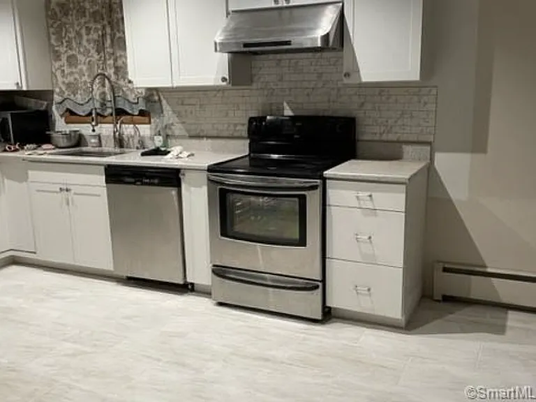 21 McDermott Cir — Photo 8