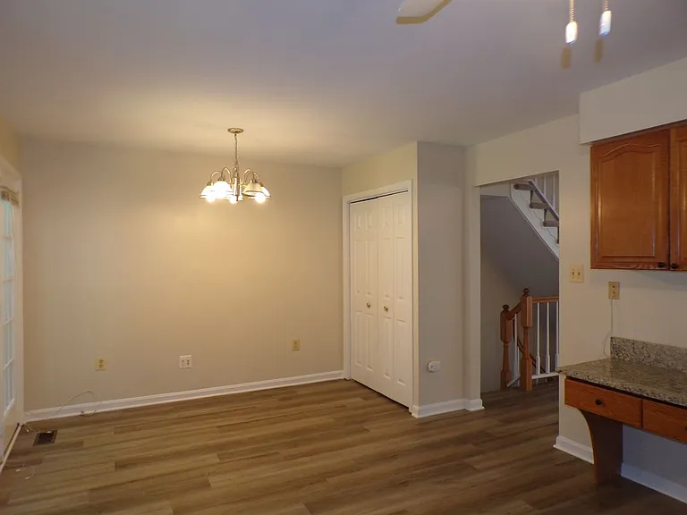 8305 Ridge Crossing Ln — Photo 7