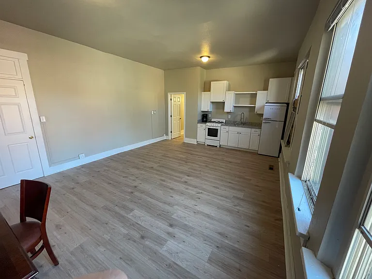 20 Colbrunn Ct #302 — Photo 4