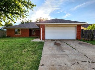 11621 Sagamore Dr, Yukon, OK 73099