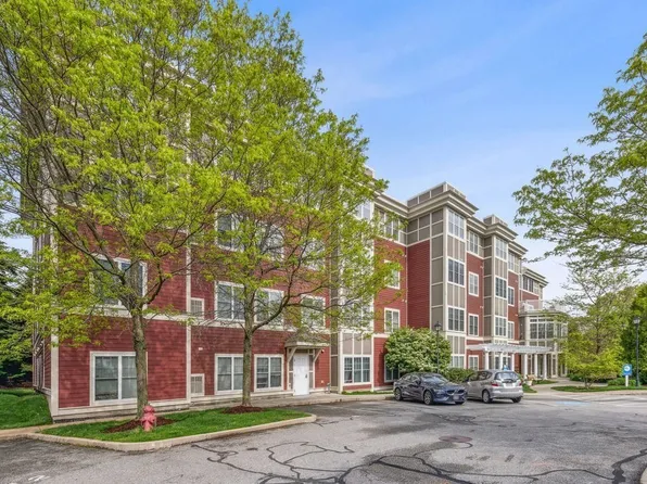 35 Commonwealth Ave APT 410, Newton, MA 02467
