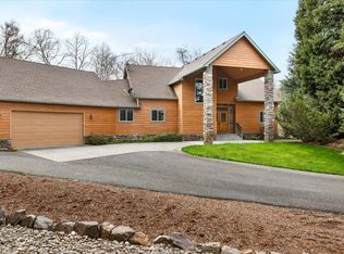 1584 Magnolia Ave, Medford, OR 97501