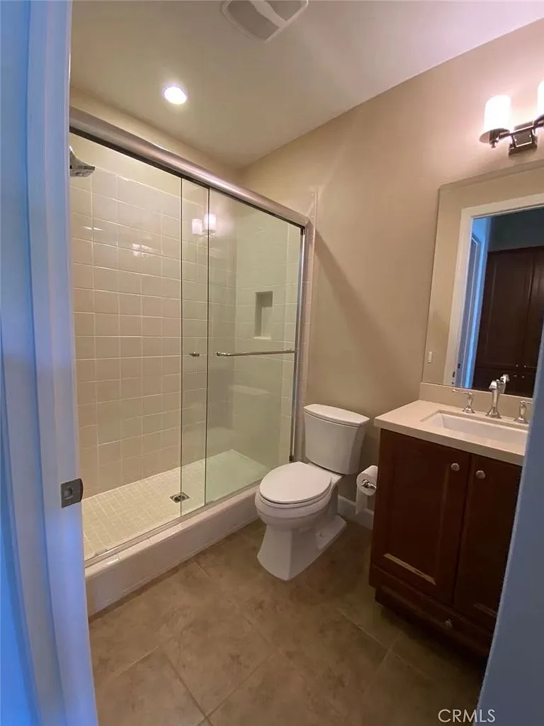 1 bed, 420 sqft, $2,180 — Photo 3