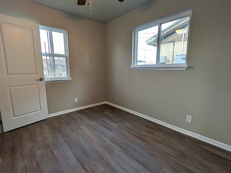 5802 Magnes Ln — Photo 15