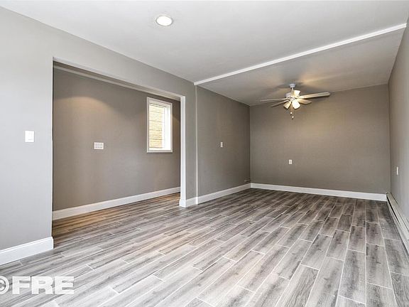 3rd image of 505 Beach 124th St