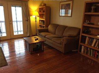 9 Central Ave, Elkview, WV 25071