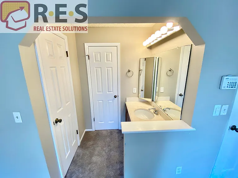 17910 E Cornell Dr — Photo 10