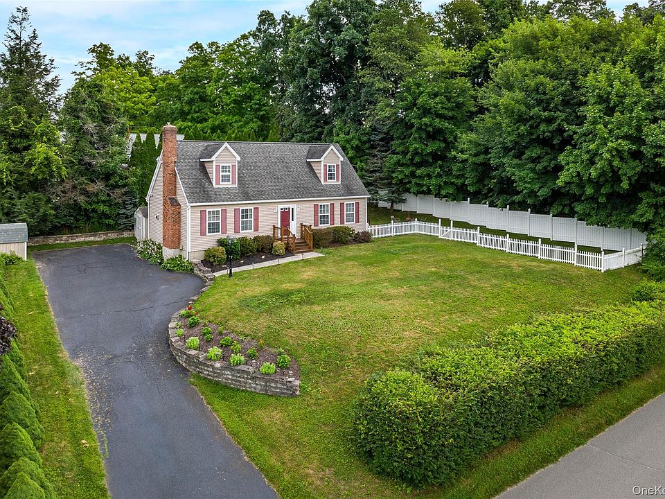 1st image of 2 Curtis - New Fairfield, CT Avenue