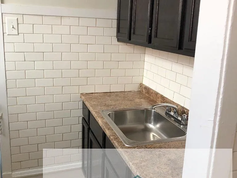 6364-82 N Hermitage Ave #63783 — Photo 1