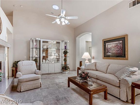 5th image of 3775 Waynesvill St