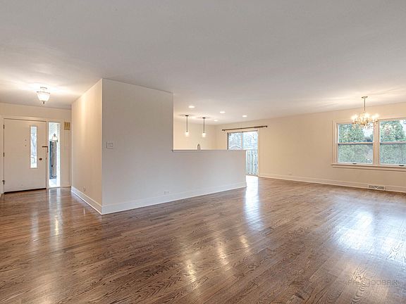 5th image of 15395 W Fair Ln