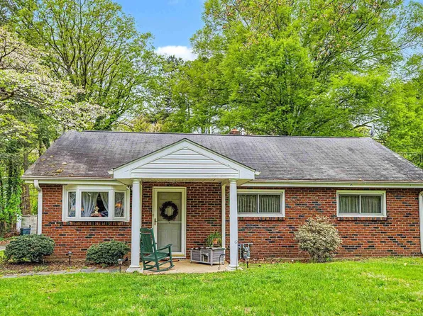 212 Dobson Ln, Cherry Hill, NJ 08003