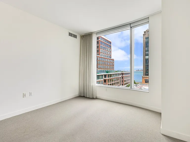 301 Main St #11B — Photo 24