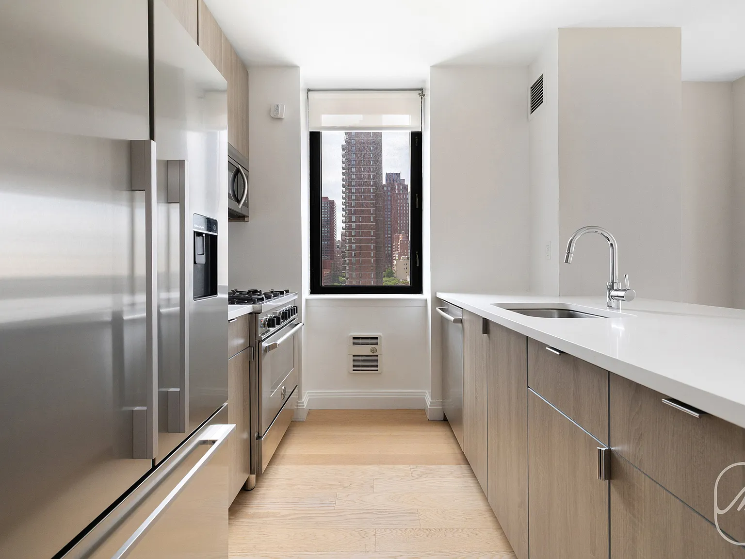 345 East 94th Street — Photo 3